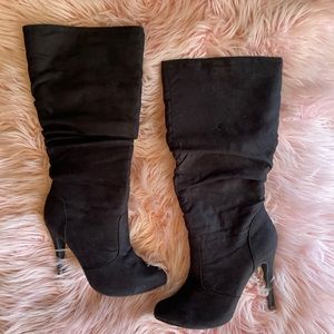 Mid Calf Scrunch Black Boots